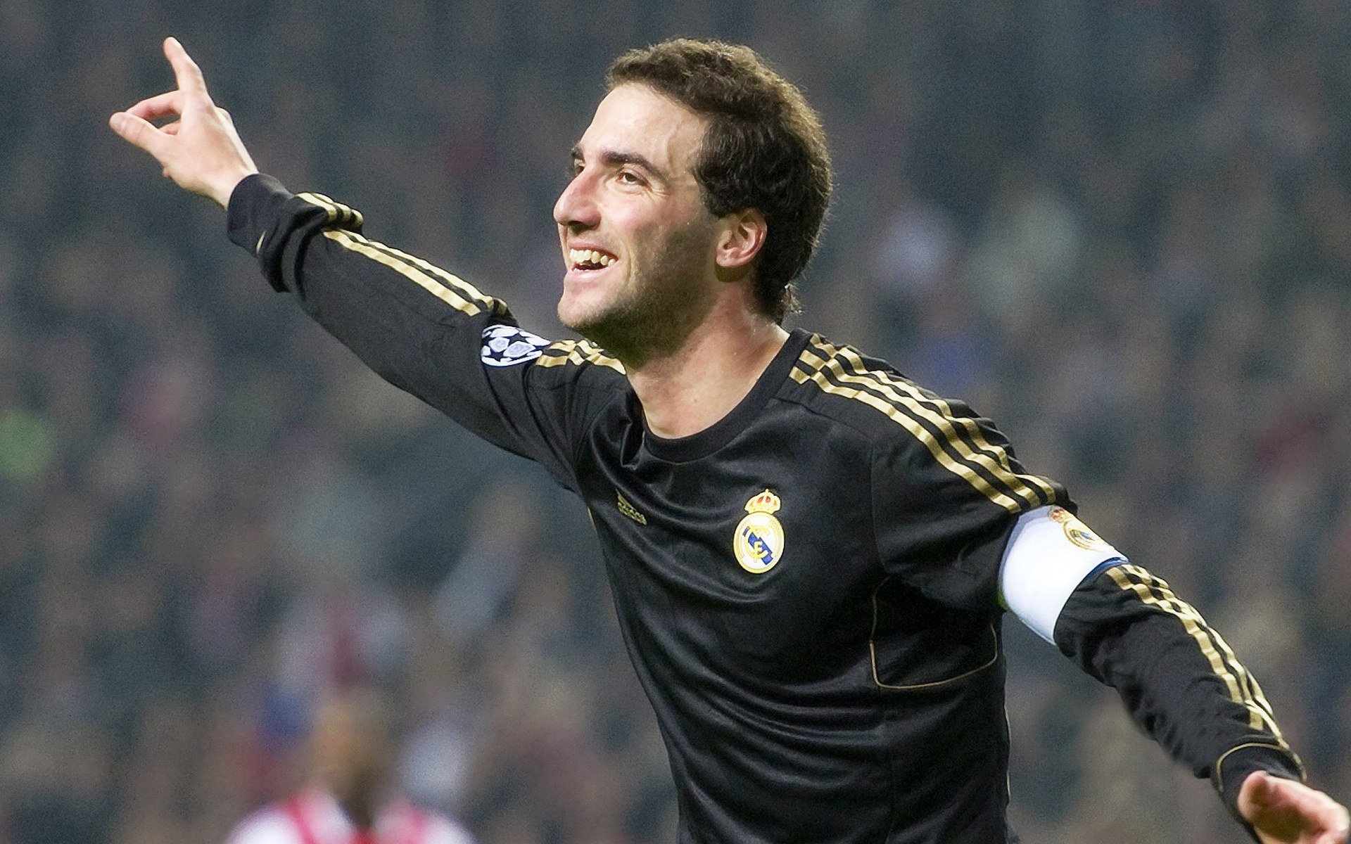 体育公益名将捐赠装备助力乡村体育,体育品牌捐款名单