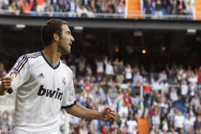 哈登缺席，快船失去节奏遭遇两连败，哈登在快船打过球吗